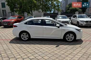 Седан Toyota Corolla 2021 в 