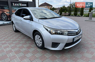 Седан Toyota Corolla 2014 в 