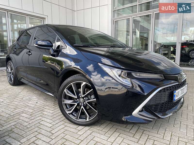 Хэтчбек Toyota Corolla 2018 в 