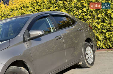 Седан Toyota Corolla 2013 в 