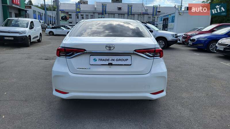 Седан Toyota Corolla 2019 в Києві