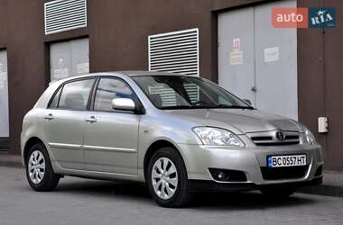 Хэтчбек Toyota Corolla 2004 в Львове