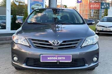 Седан Toyota Corolla 2011 в 
