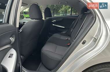 Седан Toyota Corolla 2010 в 