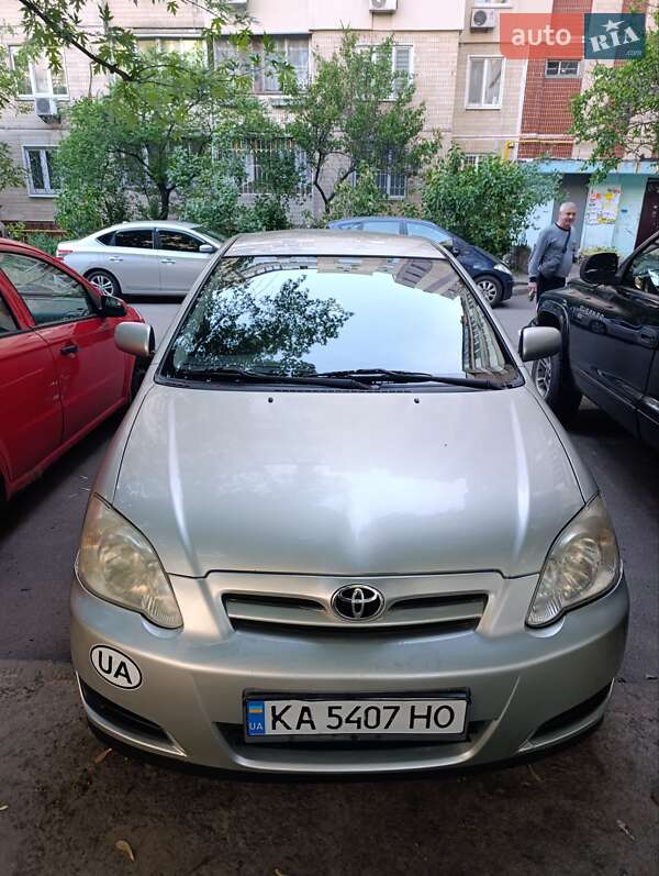 Хэтчбек Toyota Corolla 2006 в Киеве