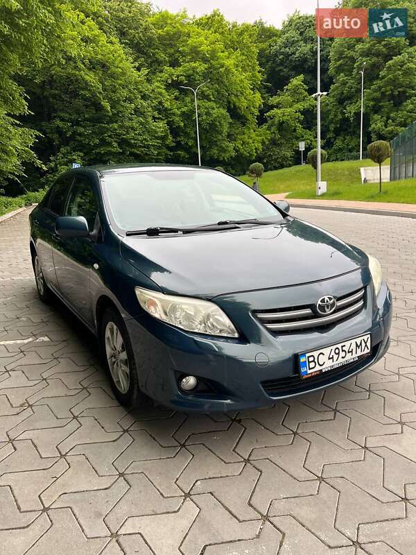 Седан Toyota Corolla 2008 в 