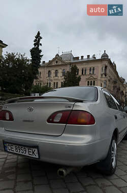 Седан Toyota Corolla 2000 в Черновцах