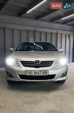 Седан Toyota Corolla 2007 в Днепре