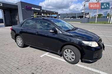 Седан Toyota Corolla 2010 в 