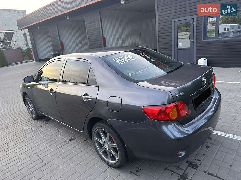 Седан Toyota Corolla 2008 в Лозовій