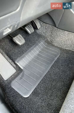 Седан Toyota Corolla 2010 в 