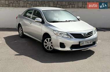 Седан Toyota Corolla 2011 в Львові