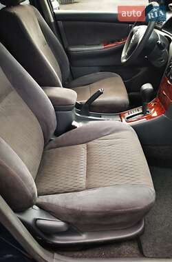 Седан Toyota Corolla 2007 в 
