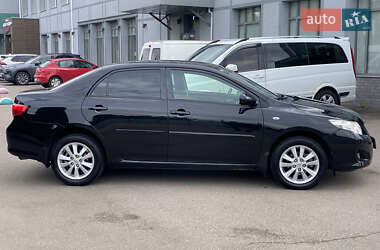 Седан Toyota Corolla 2007 в 