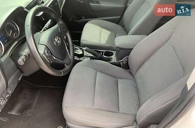 Седан Toyota Corolla 2017 в 