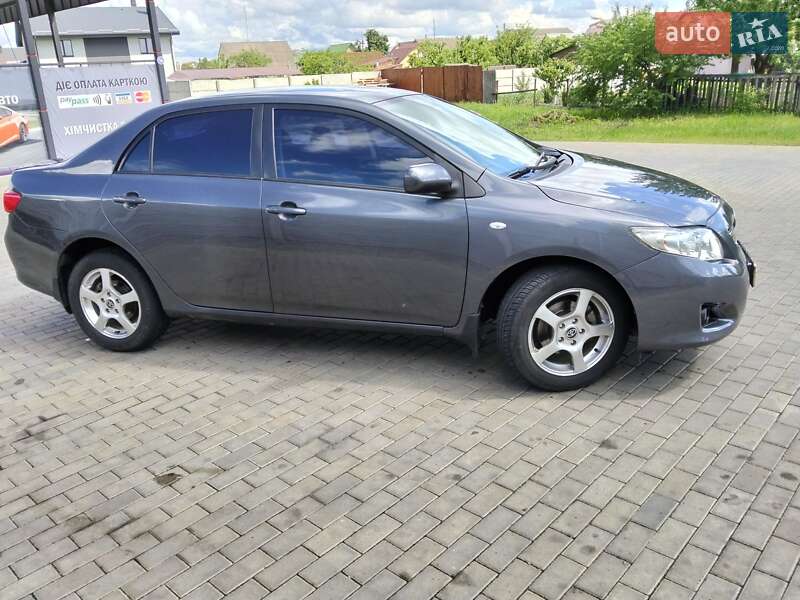 Седан Toyota Corolla 2008 в Білій Церкві