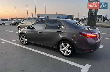 Седан Toyota Corolla 2018 в Харкові