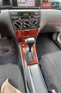 Седан Toyota Corolla 2006 в 