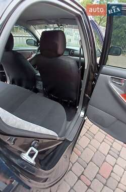 Седан Toyota Corolla 2006 в 