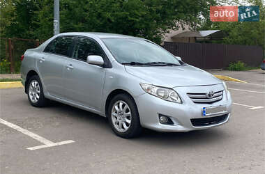 Седан Toyota Corolla 2007 в Киеве