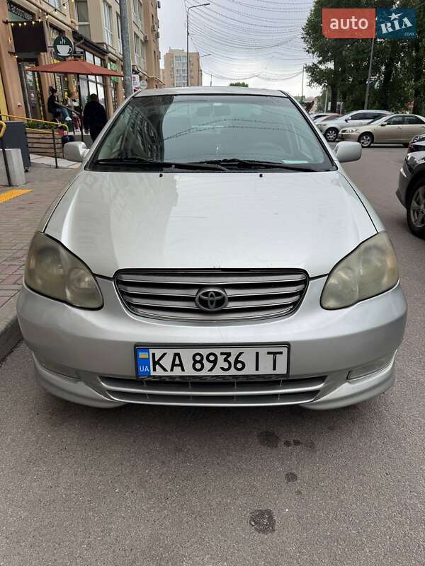 Седан Toyota Corolla 2003 в 