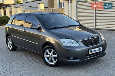 Хэтчбек Toyota Corolla 2003 в 