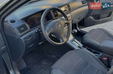 Хэтчбек Toyota Corolla 2003 в 