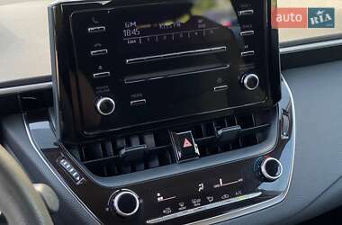 Седан Toyota Corolla 2019 в 