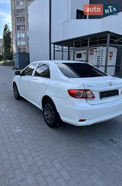 Седан Toyota Corolla 2012 в 