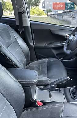 Седан Toyota Corolla 2012 в 
