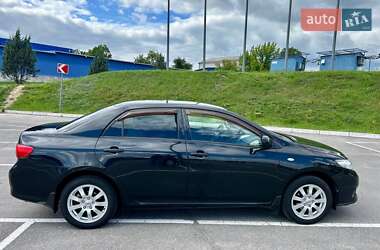 Седан Toyota Corolla 2008 в Виннице