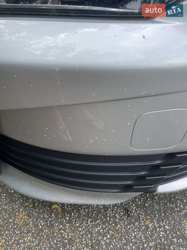 Седан Toyota Corolla 2017 в Умани