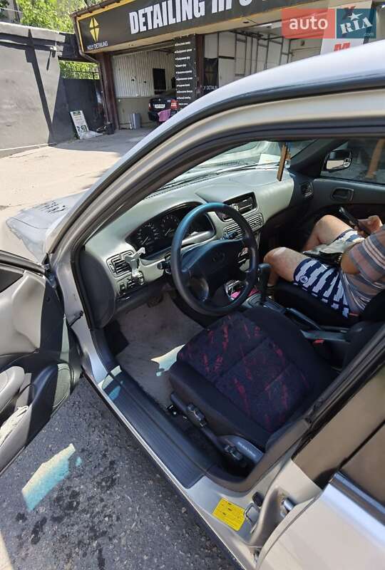 Хэтчбек Toyota Corolla 1999 в Одессе