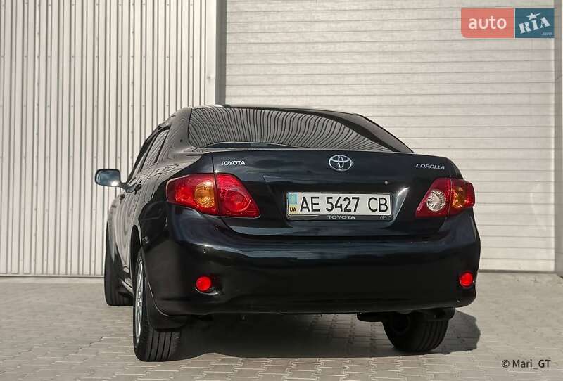 Седан Toyota Corolla 2007 в Дніпрі