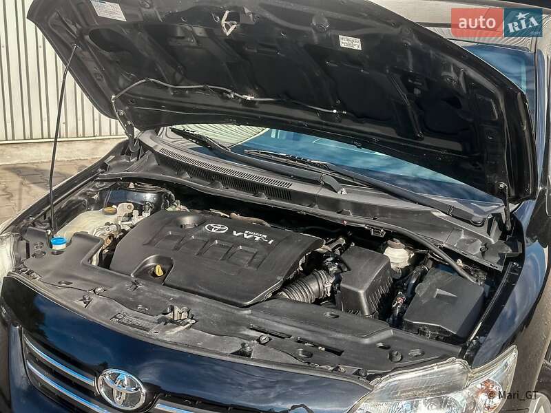 Седан Toyota Corolla 2007 в Дніпрі
