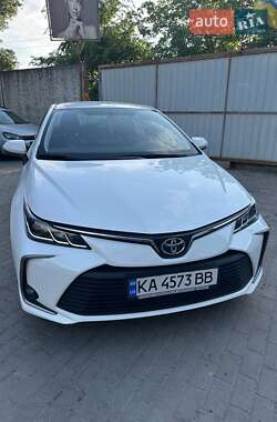 Седан Toyota Corolla 2020 в 