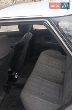 Лифтбек Toyota Corolla 1988 в 