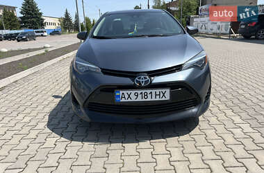 Седан Toyota Corolla 2017 в Нововолинську
