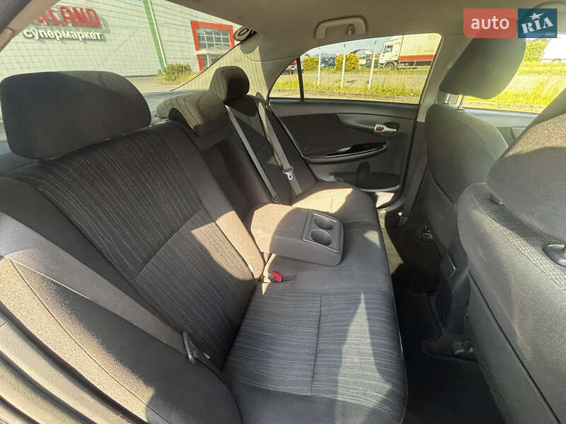 Седан Toyota Corolla 2007 в Тячеві