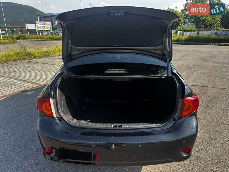 Седан Toyota Corolla 2007 в Тячеві