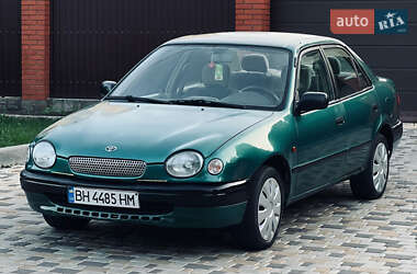 Седан Toyota Corolla 1999 в Одесі