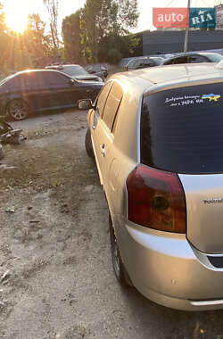 Хетчбек Toyota Corolla 2006 в 