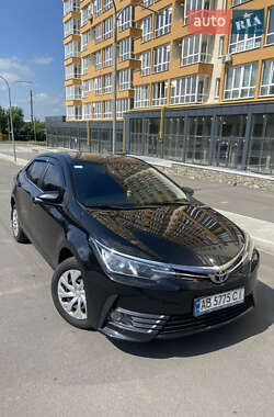 Седан Toyota Corolla 2016 в Виннице