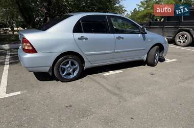 Седан Toyota Corolla 2005 в 