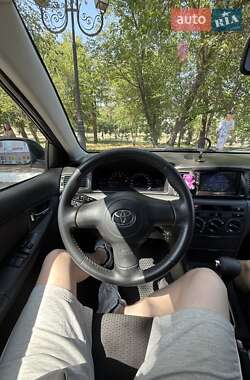 Седан Toyota Corolla 2005 в 
