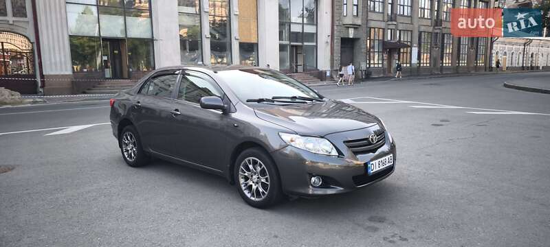 Седан Toyota Corolla 2007 в Харькове