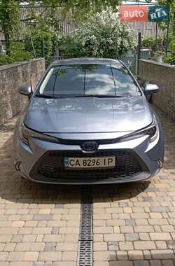 Седан Toyota Corolla 2019 в Умані
