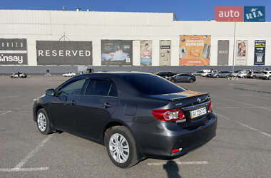Седан Toyota Corolla 2010 в 