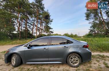Седан Toyota Corolla 2019 в Полтаве