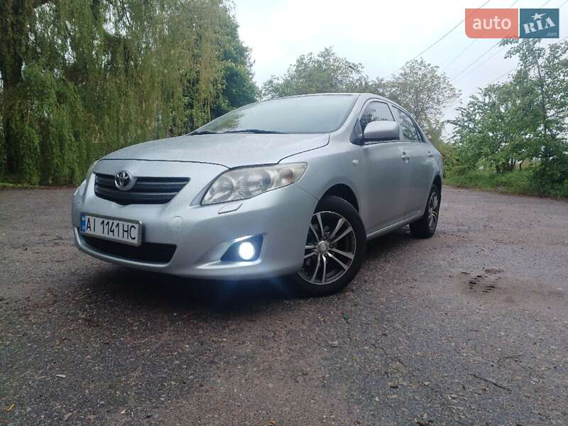 Седан Toyota Corolla 2007 в Вышгороде